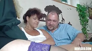 مکمل سوچا جدیدترین سکس خارجی brunette کے استاد سکھاتا اس طالب علم dildo کے چوستے